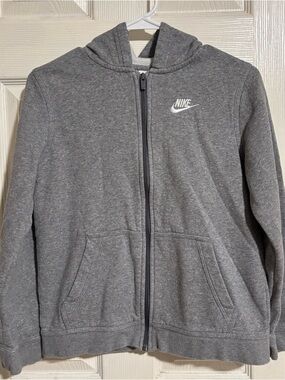 Nike Full-Zip Hooded Sweater